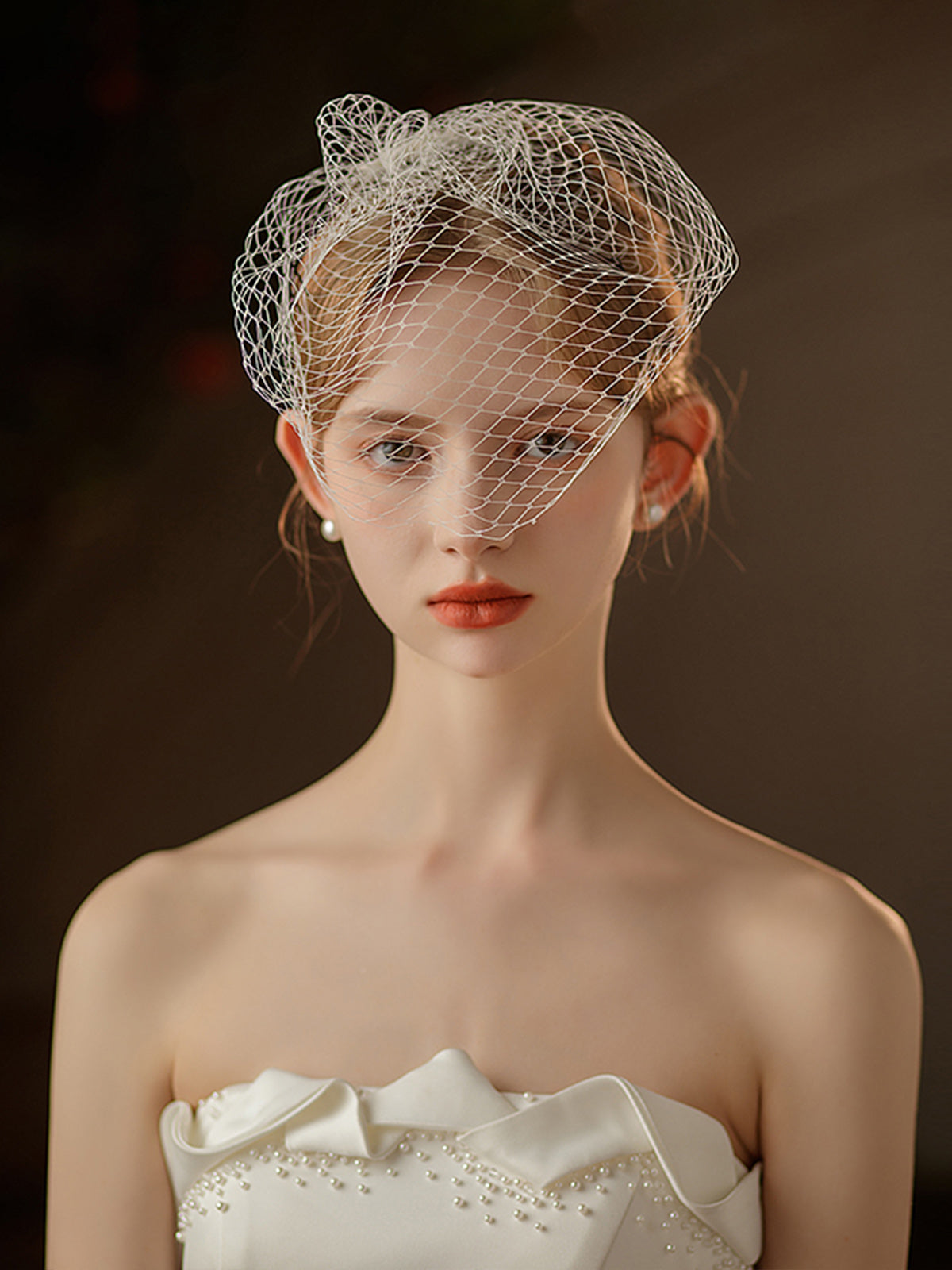 Simple White Mesh Veil